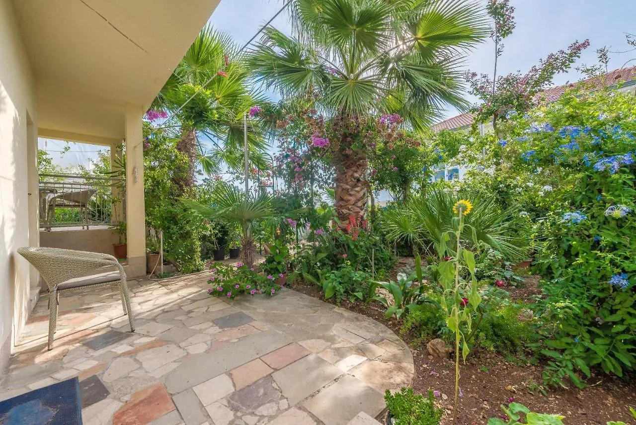 Apartments By The Sea Businci, Ciovo - 7560
